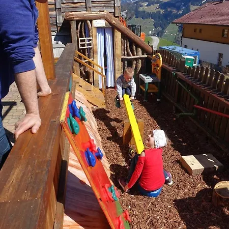 Zillertal-urlaubat0001 Hippach
